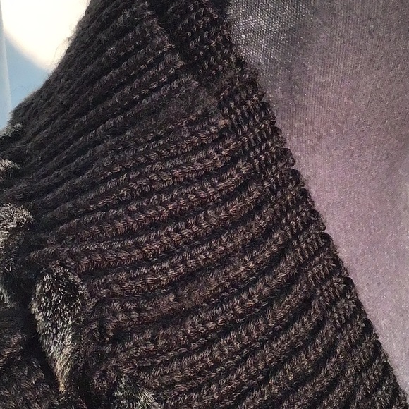 🌼Vintage🌼 Chic-Knits faux fur trimmed cardigan size medium - Picture 3 of 11